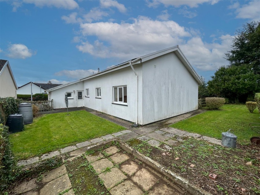 Images for 1 Lindsway Park, Haverfordwest EAID:RKLUCASAPI BID:1