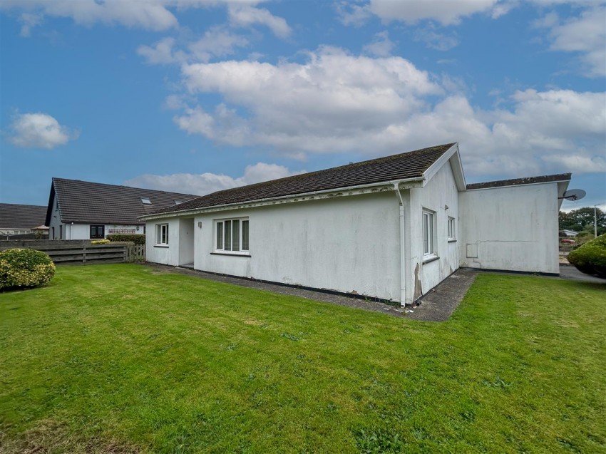 Images for 1 Lindsway Park, Haverfordwest EAID:RKLUCASAPI BID:1