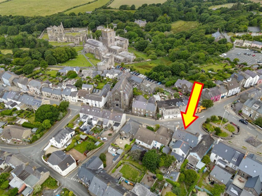 Images for 18a Cross Square, St. Davids EAID:RKLUCASAPI BID:1